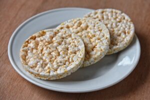 Read more about the article Difference Between Rice Cakes And Bread