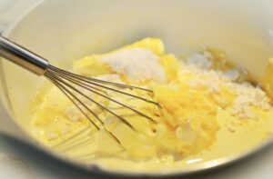 Read more about the article Difference Between A Whisk & Egg beater
