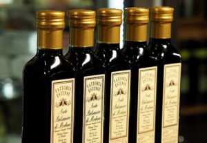 Read more about the article Difference Between Balsamic And Malt Vinegar