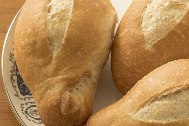 You are currently viewing Telera Rolls Vs Bolillo Bread