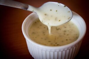 Read more about the article Louie Dressing Vs. Thousand Island Dressing